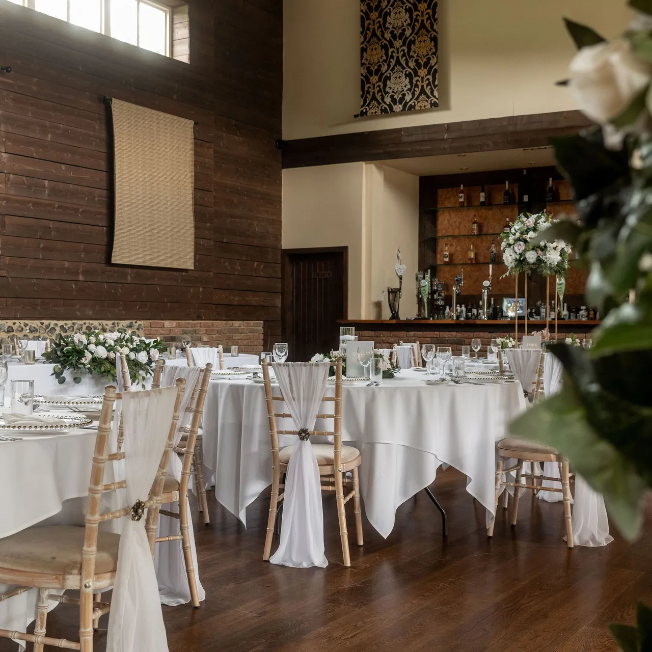 7WeddingBarn10