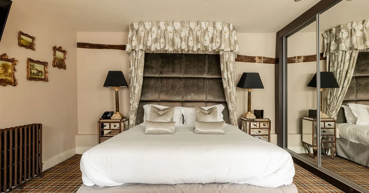 WhiteHartBedrooms138
